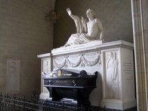 Le tombeau de Bonchamps à Saint-Florent-le-Vieil Le tombeau de Bonchamps à Saint-Florent-le-Vieil