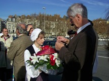 Préparation du jeté de gerbe dans la Loire Préparation du jeté de gerbe dans la Loire