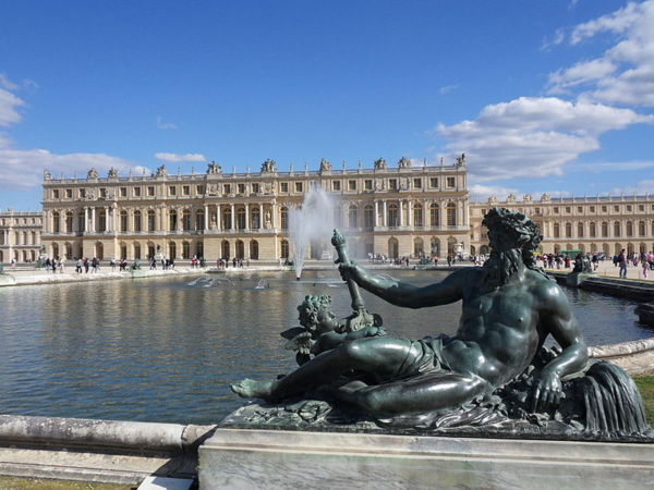 Le coût de la construction du château de Versailles : enjeu révolutionnaire et travestissement historique Le coût de la construction du château de Versailles : enjeu révolutionnaire et travestissement historique