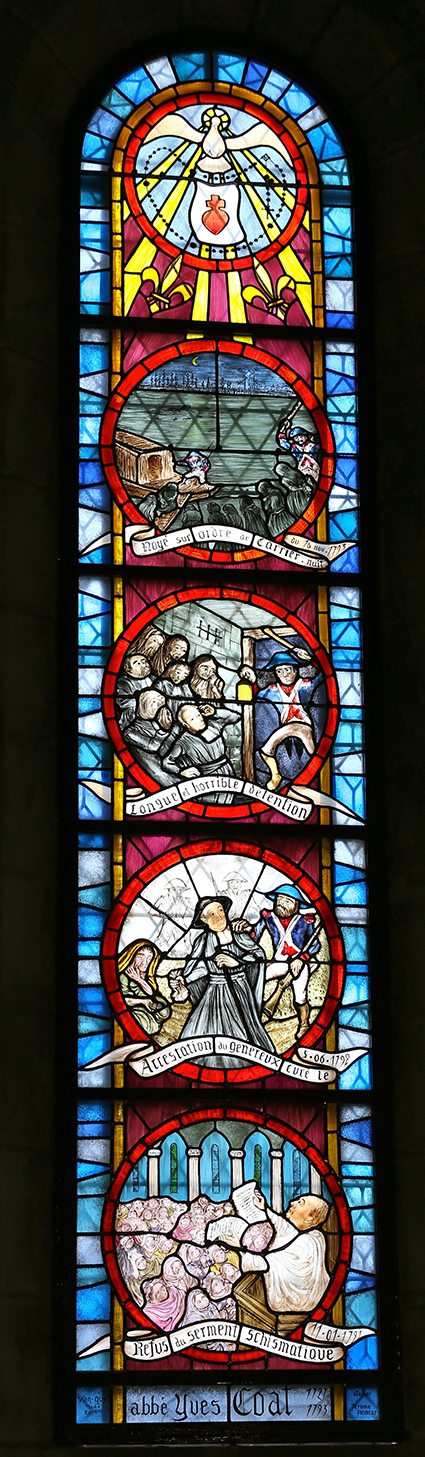 Vue d'ensemble du vitrail en hommage à l'abbé Coat Vue d'ensemble du vitrail en hommage à l'abbé Coat