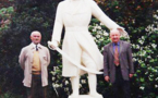Mais que fait la Police à Auray ? Une statue de Cadoudal de plus de 3 m disparaît !  Mais que fait la Police à Auray ? Une statue de Cadoudal de plus de 3 m disparaît !